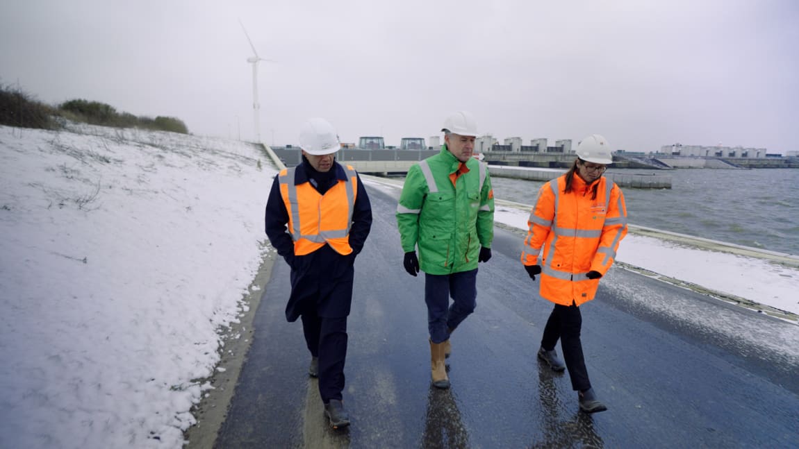 https://a.storyblok.com/f/194186/1920x1080/51e48d0d83/aberdeen_overall-infrastructure_main_thumbnail_option-2.jpg
